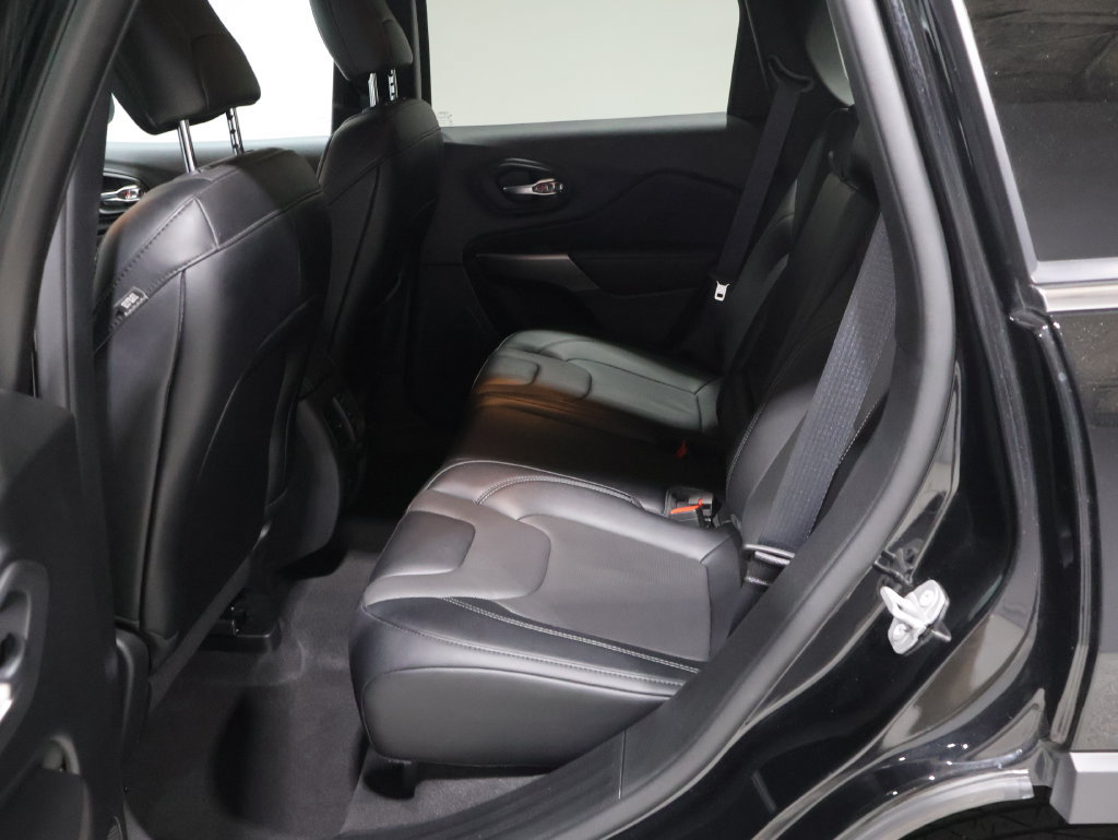 Used 2022 Jeep Cherokee Latitude Lux AWD/4WD image 19