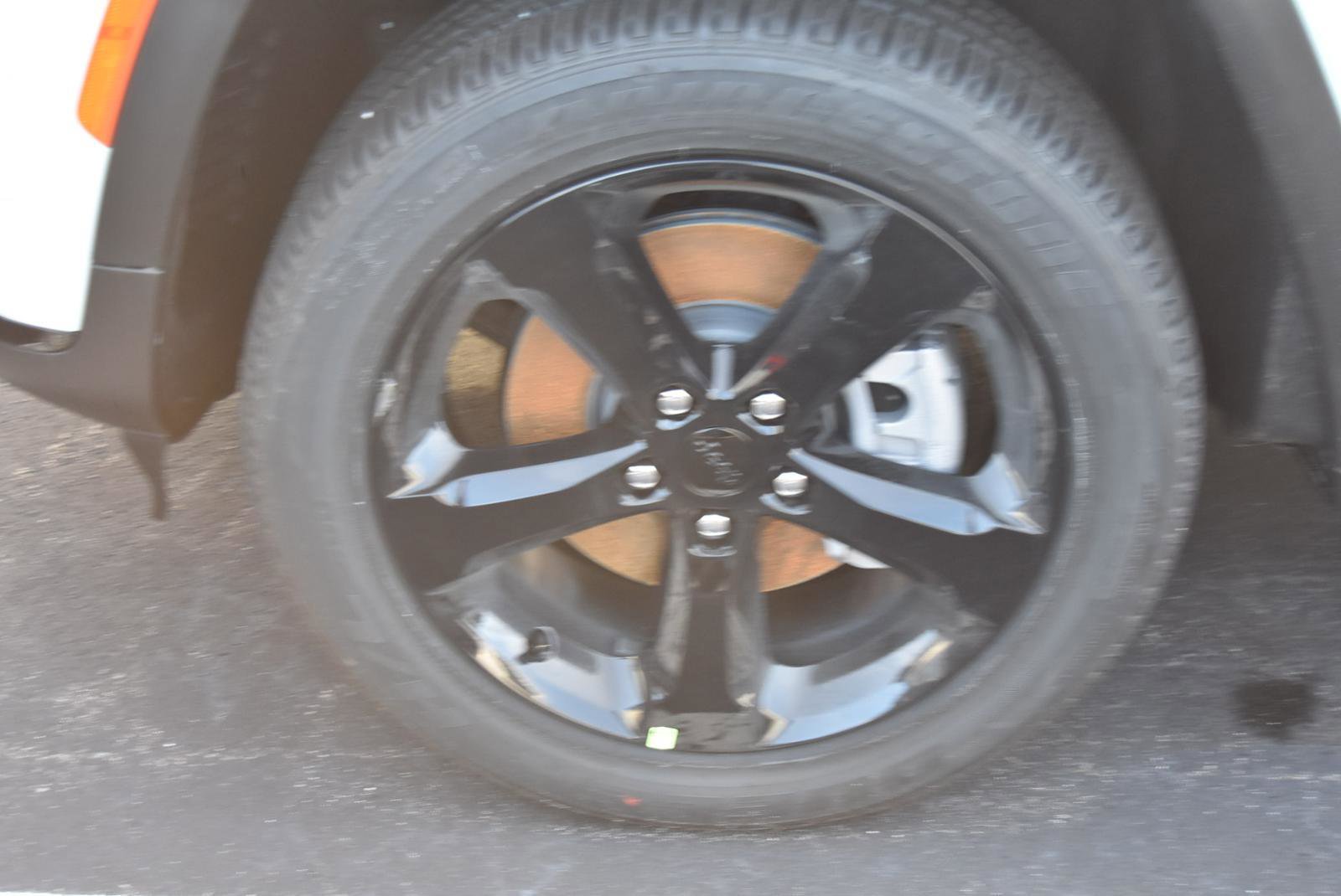 New 2025 Jeep Grand Cherokee L Altitude image 5