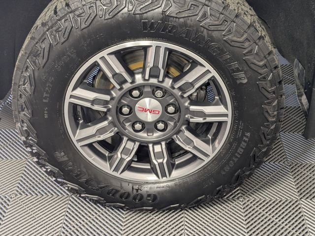 Used 2021 GMC Sierra 1500 AT4 image 8