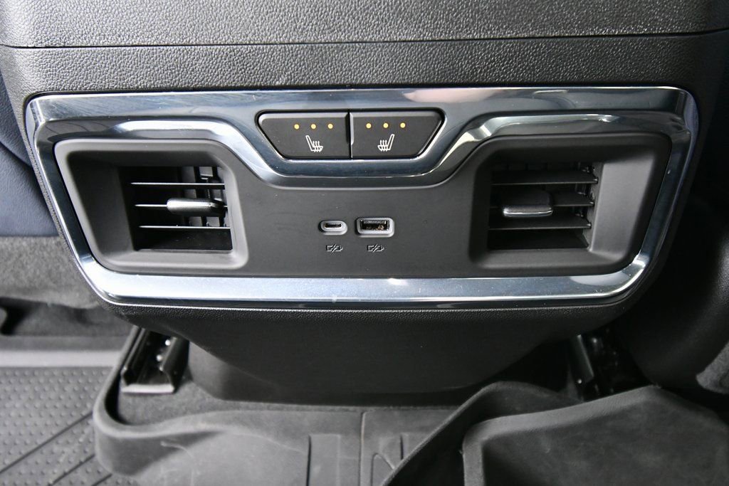 Used 2023 Chevrolet Silverado 1500 High Country w/ High Country Premium Package AWD/4WD image 17