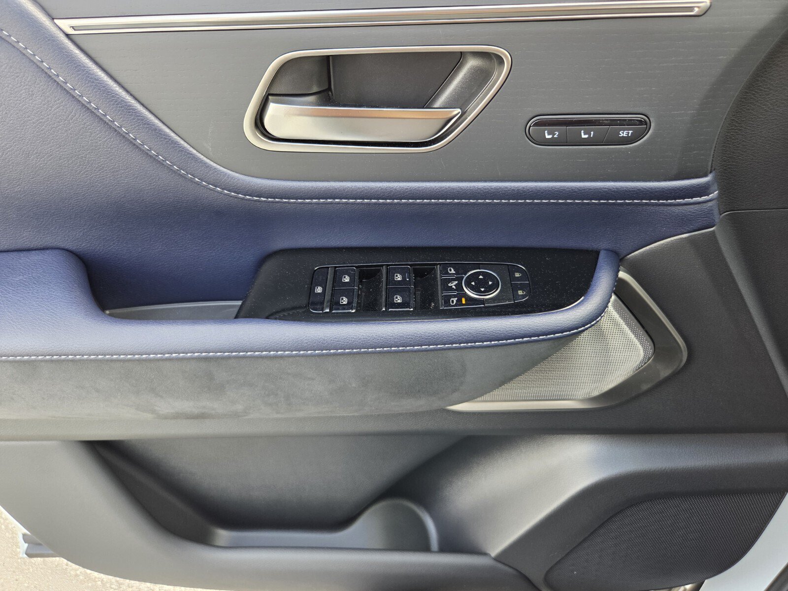 New 2026 INFINITI QX80 4WD image 23