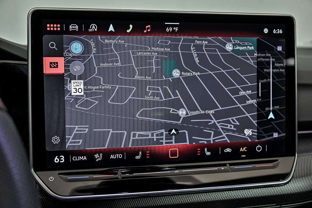 Used 2025 Volkswagen GTI SE FWD image 20