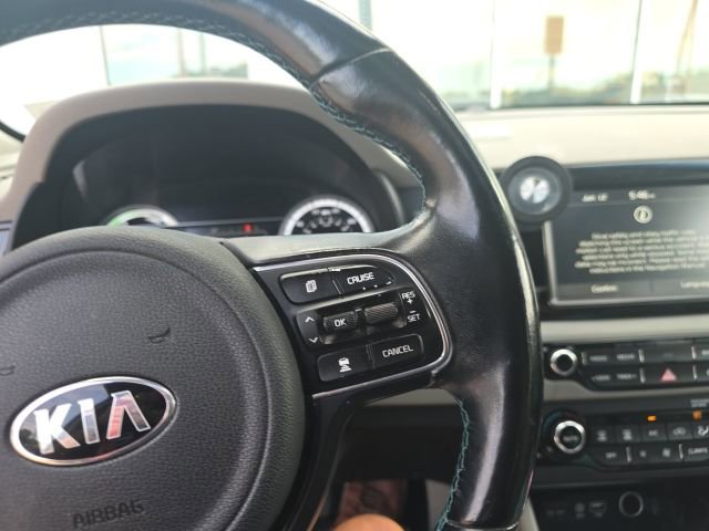 Used 2019 Kia Niro Touring FWD image 15