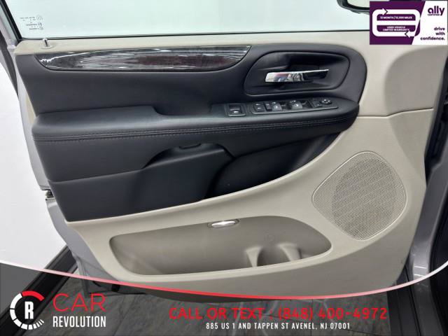 Used 2019 Dodge Grand Caravan SE w/ UConnect Hands-Free Group FWD image 27
