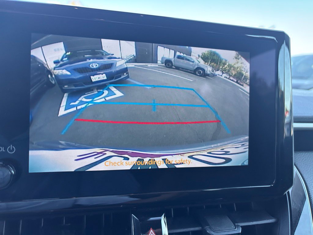 Used 2025 Toyota Corolla LE FWD image 20