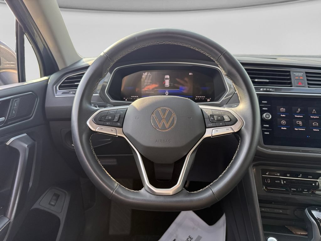 Used 2024 Volkswagen Tiguan Wolfsburg Edition AWD/4WD image 15