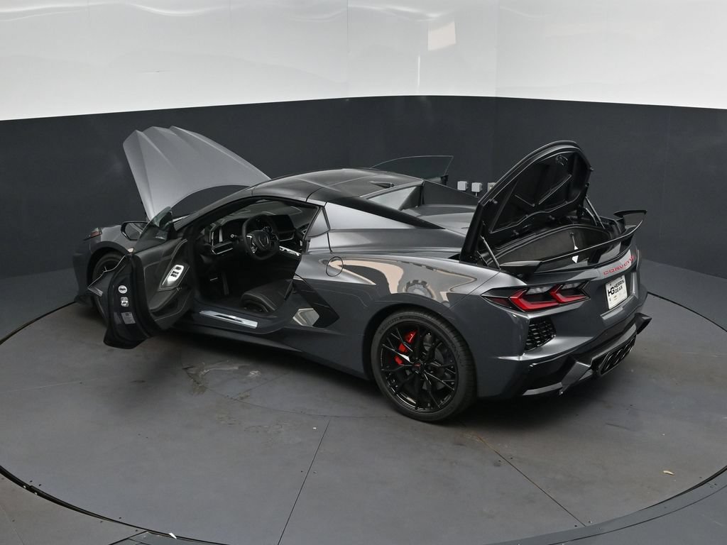 New 2027 Chevrolet Corvette Stingray Convertible w/ Z51 Performance Package RWD image 39