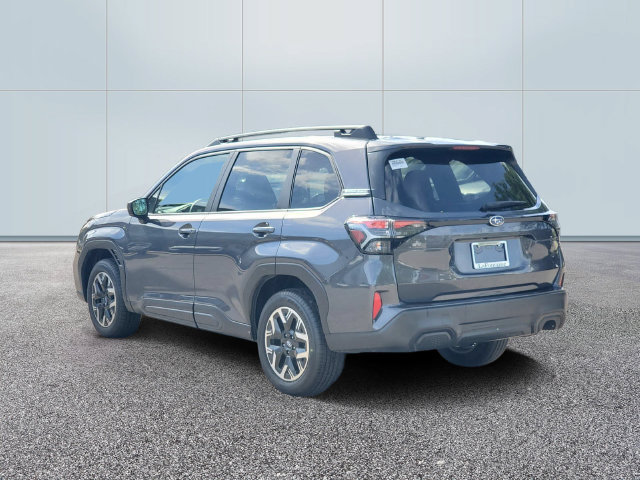 Used 2025 Subaru Forester Premium AWD/4WD image 6