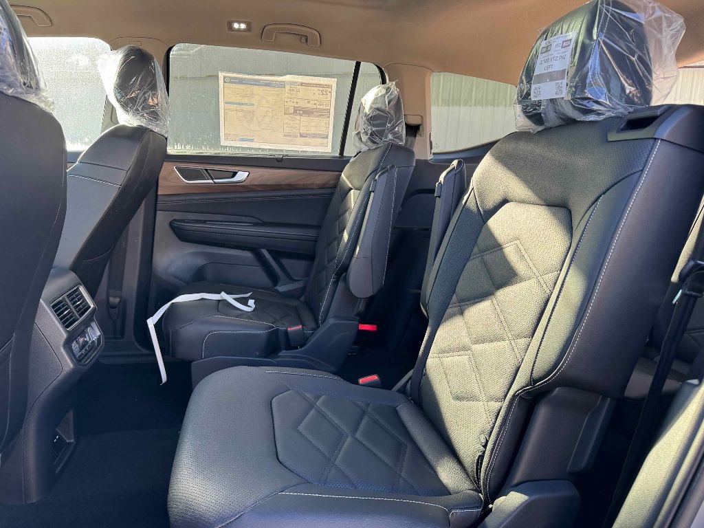 New 2026 Volkswagen Atlas SE image 23