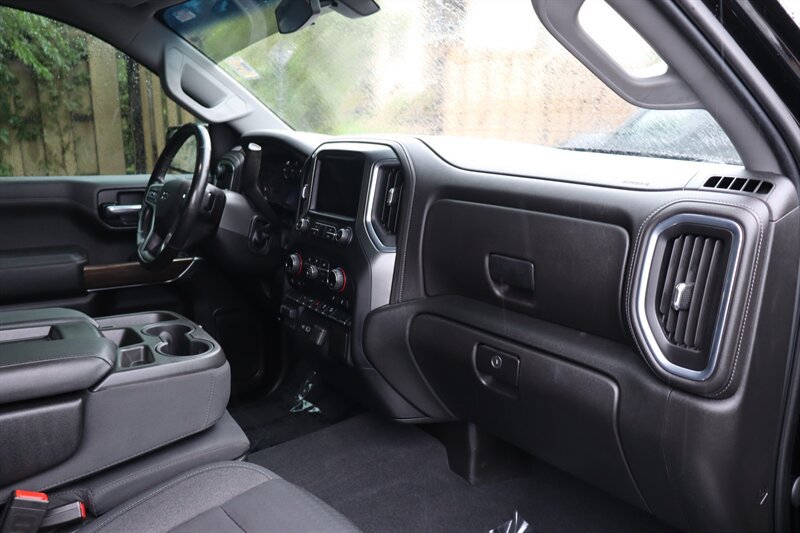 Used 2020 Chevrolet Silverado 1500 LT Trail Boss w/ Convenience Package AWD/4WD image 18