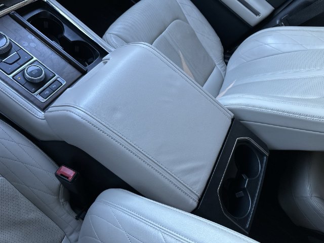 Used 2018 Ford Expedition Max Platinum AWD/4WD image 21