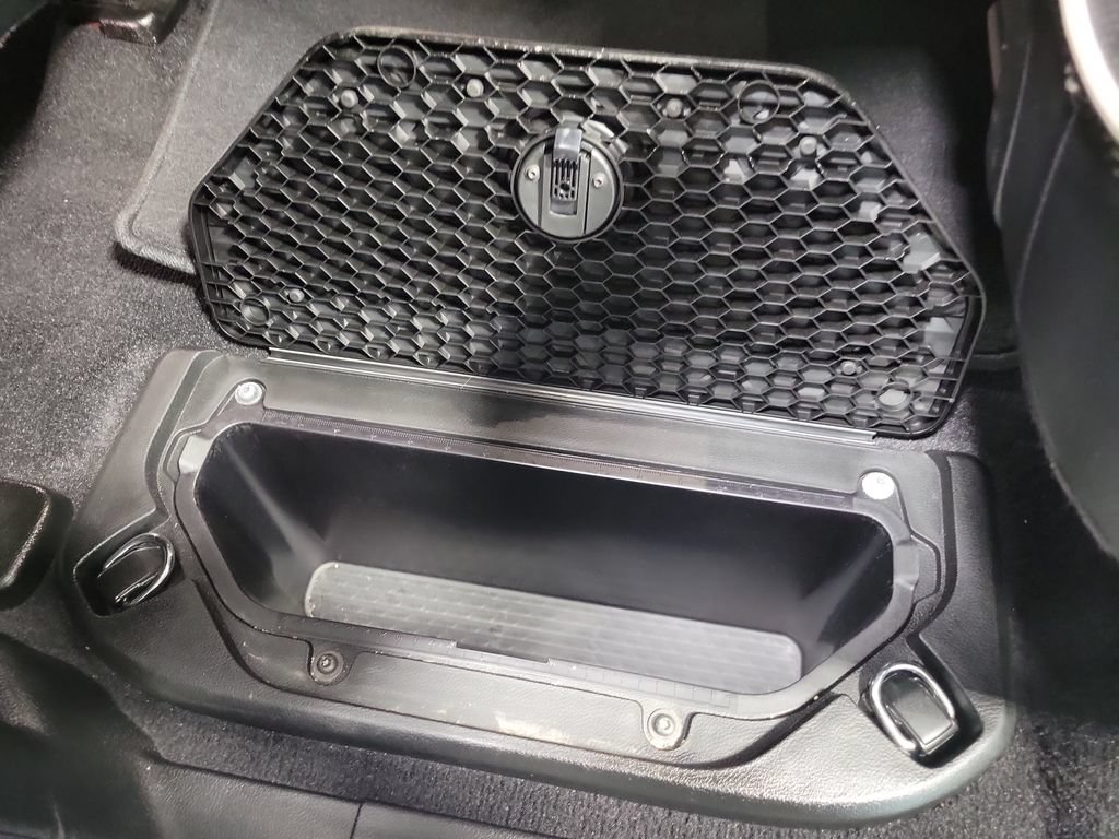 Used 2025 RAM 1500 Laramie AWD/4WD image 33