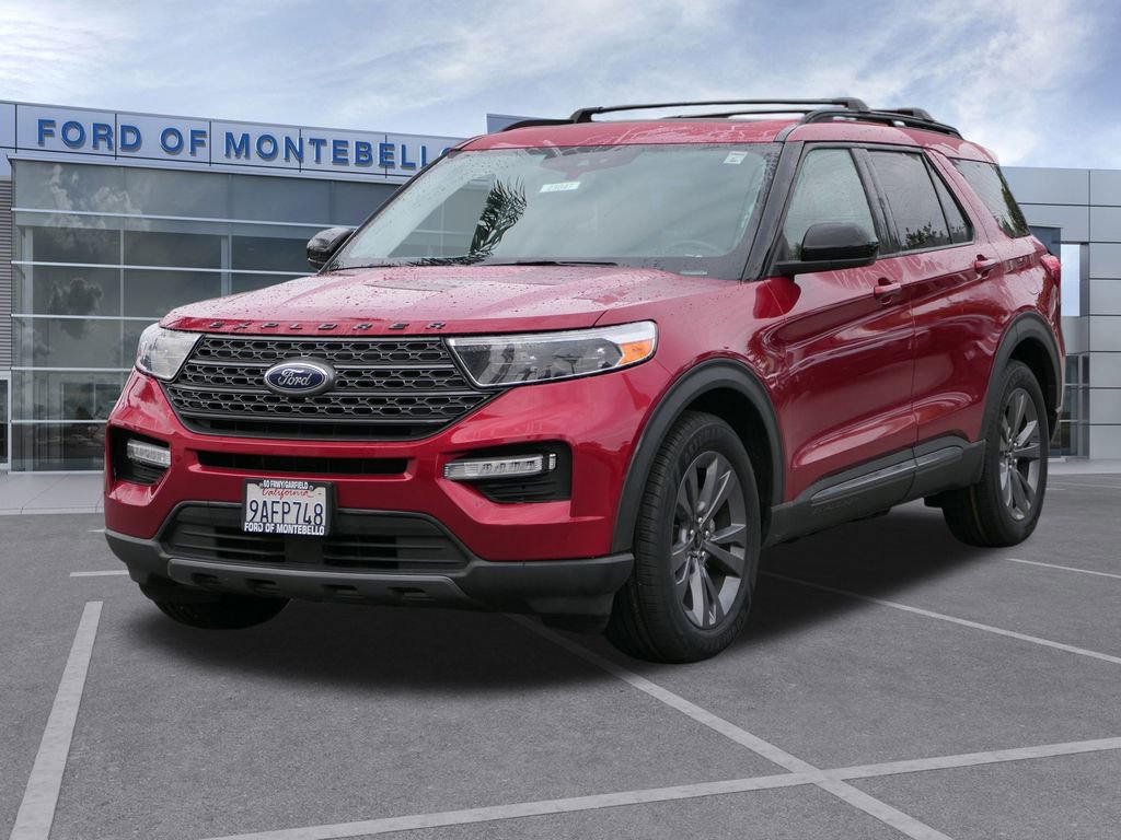 Used 2022 Ford Explorer XLT w/ Equipment Group 202A image 8