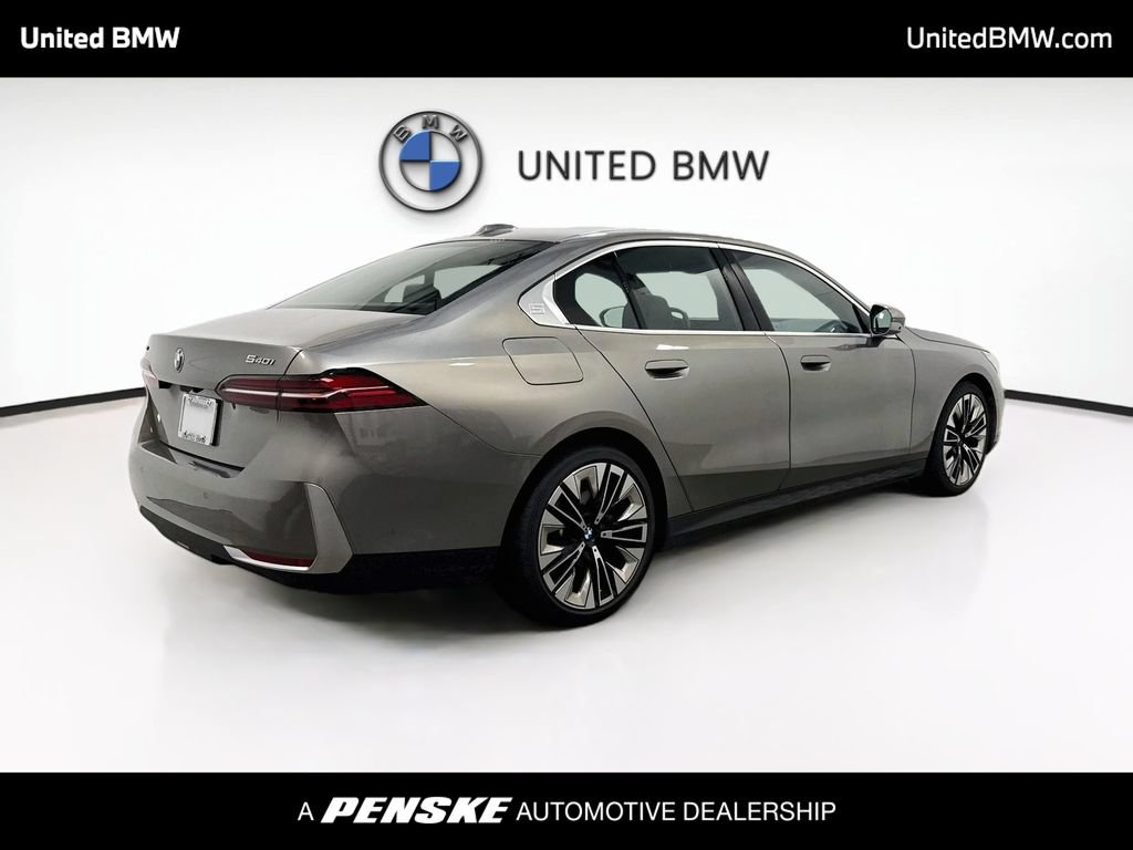 Certified 2026 BMW 540i xDrive AWD/4WD image 5