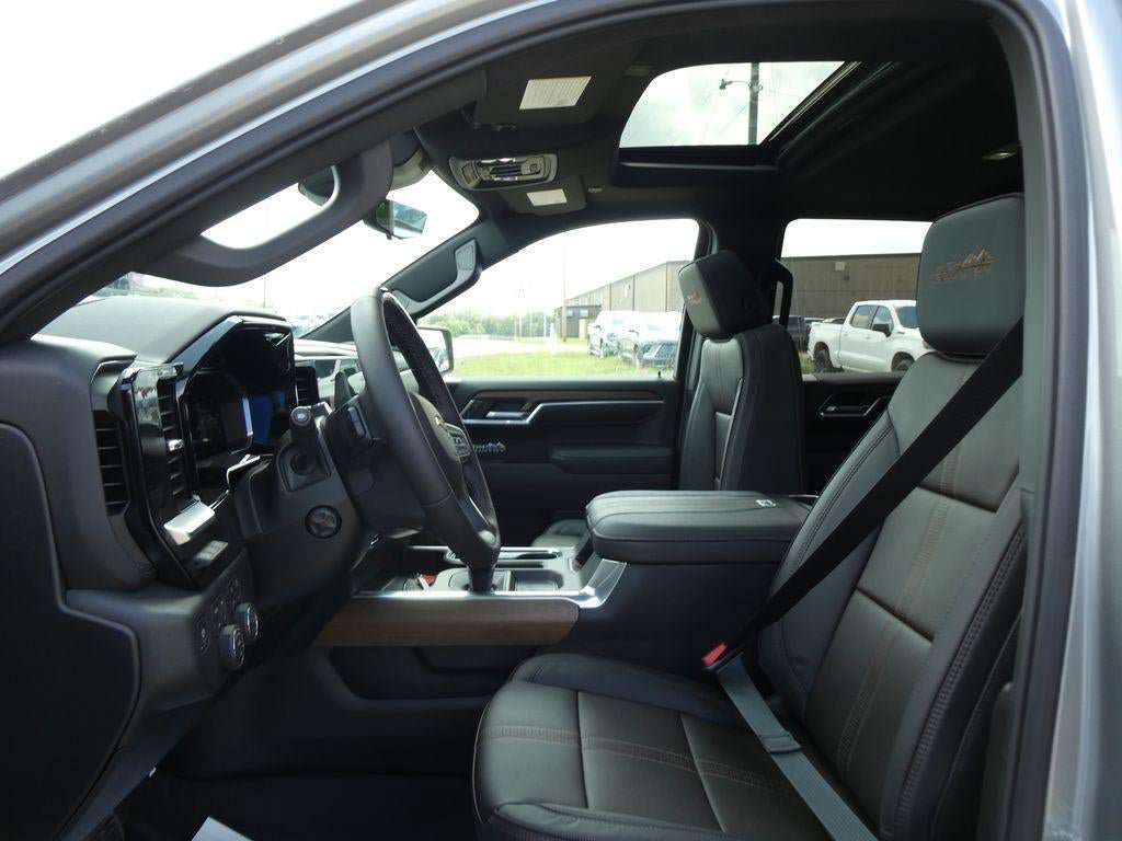 New 2026 Chevrolet Silverado 1500 High Country AWD/4WD image 19