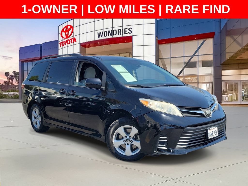 Used 2019 Toyota Sienna LE FWD image 1