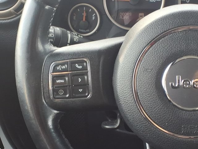 Used 2016 Jeep Wrangler Unlimited Sahara AWD/4WD image 12