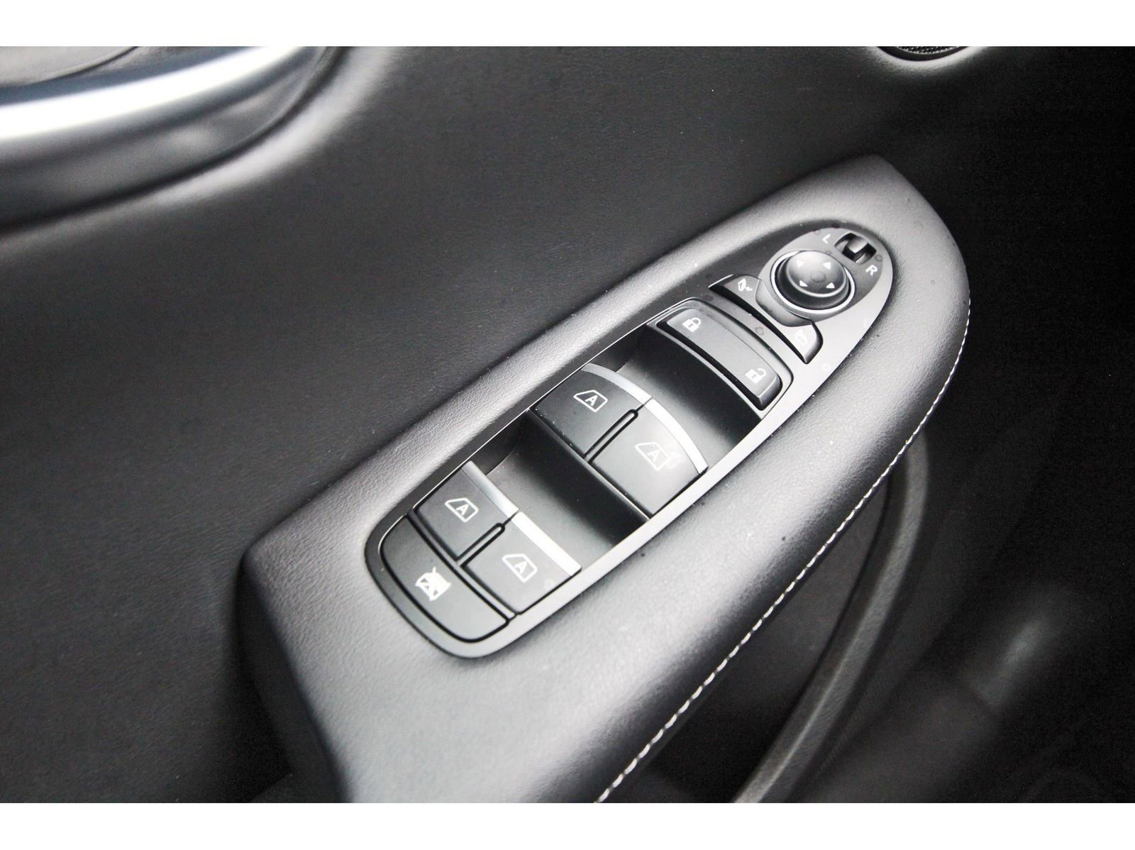 Used 2022 INFINITI QX50 Luxe image 23