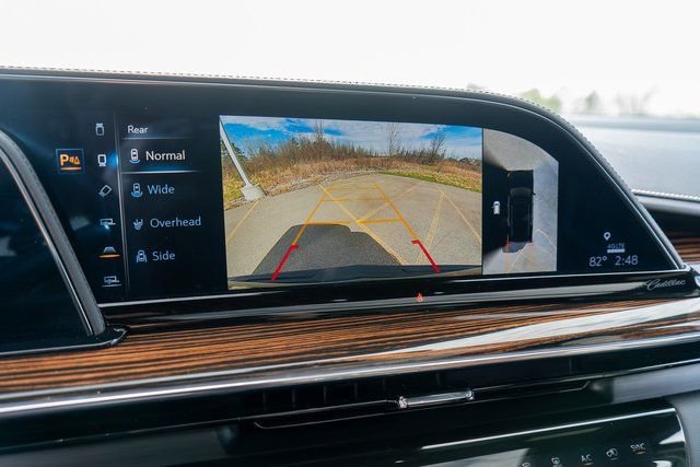 Used 2024 Cadillac Escalade Premium Luxury w/ Performance Package image 52