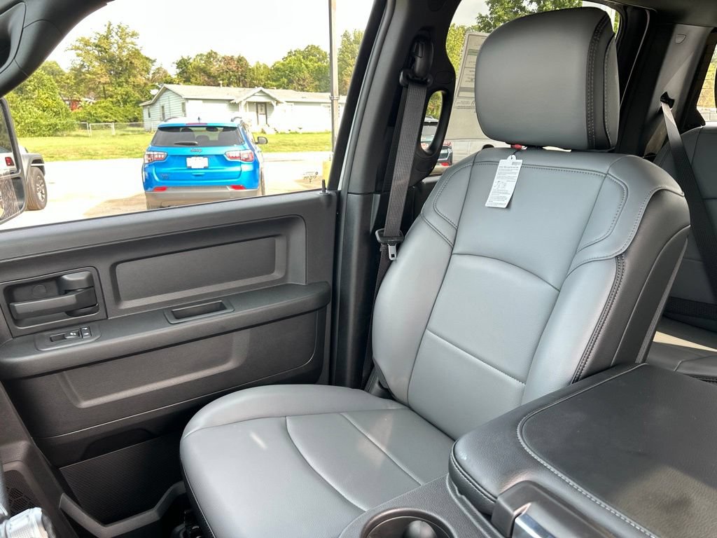 New 2027 RAM 3500 Tradesman AWD/4WD image 12