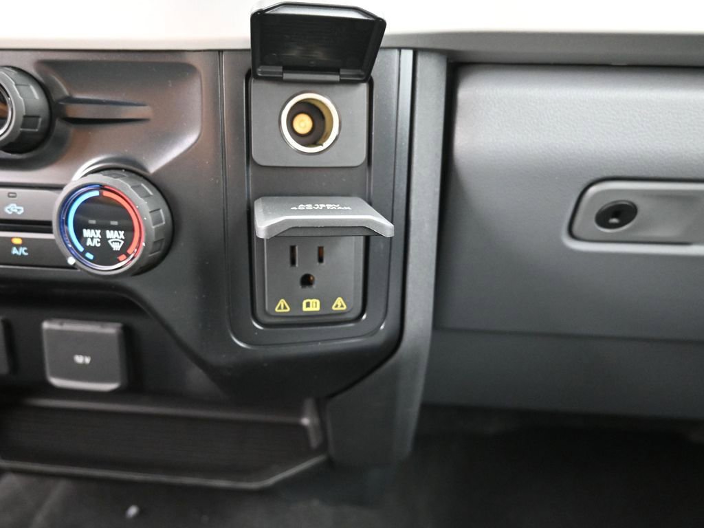New 2025 Ford F250 XLT image 36