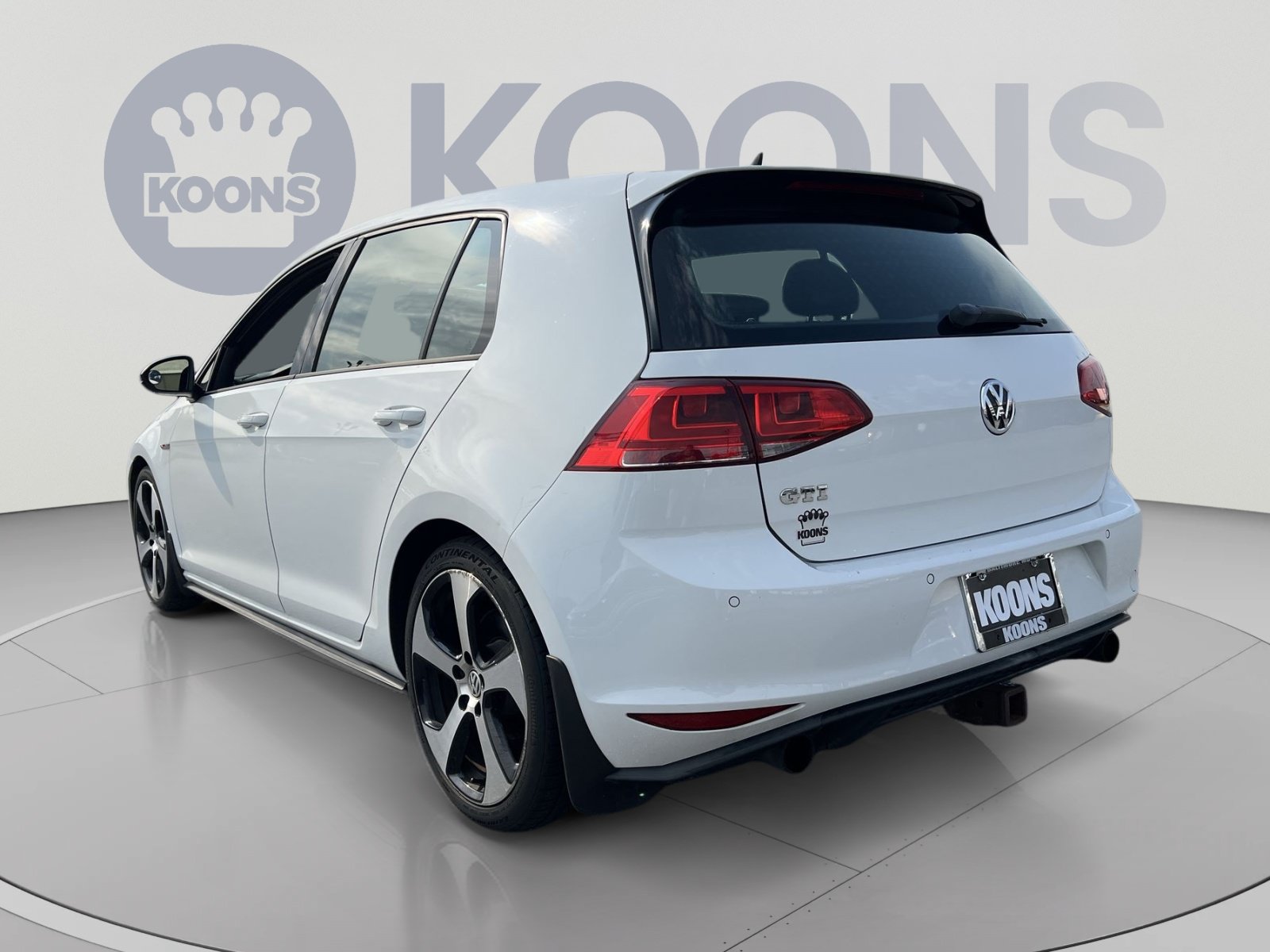 Used 2015 Volkswagen GTI S FWD image 4