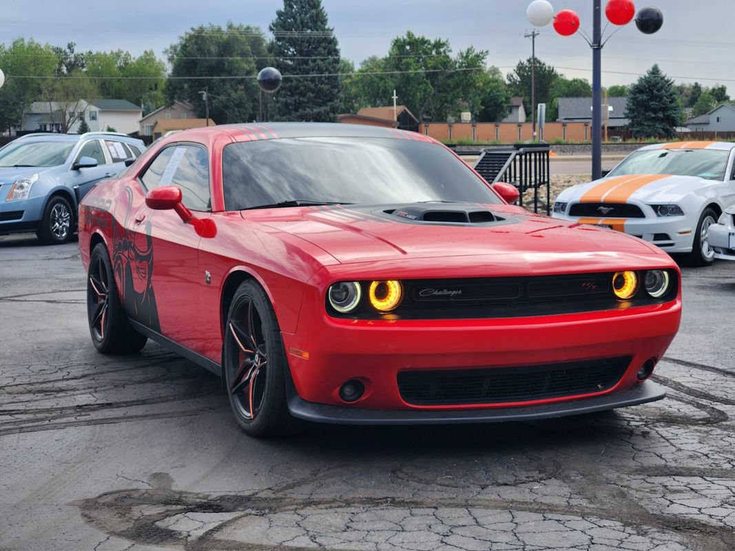 Used 2016 Dodge Challenger R/T Scat Pack RWD image 3