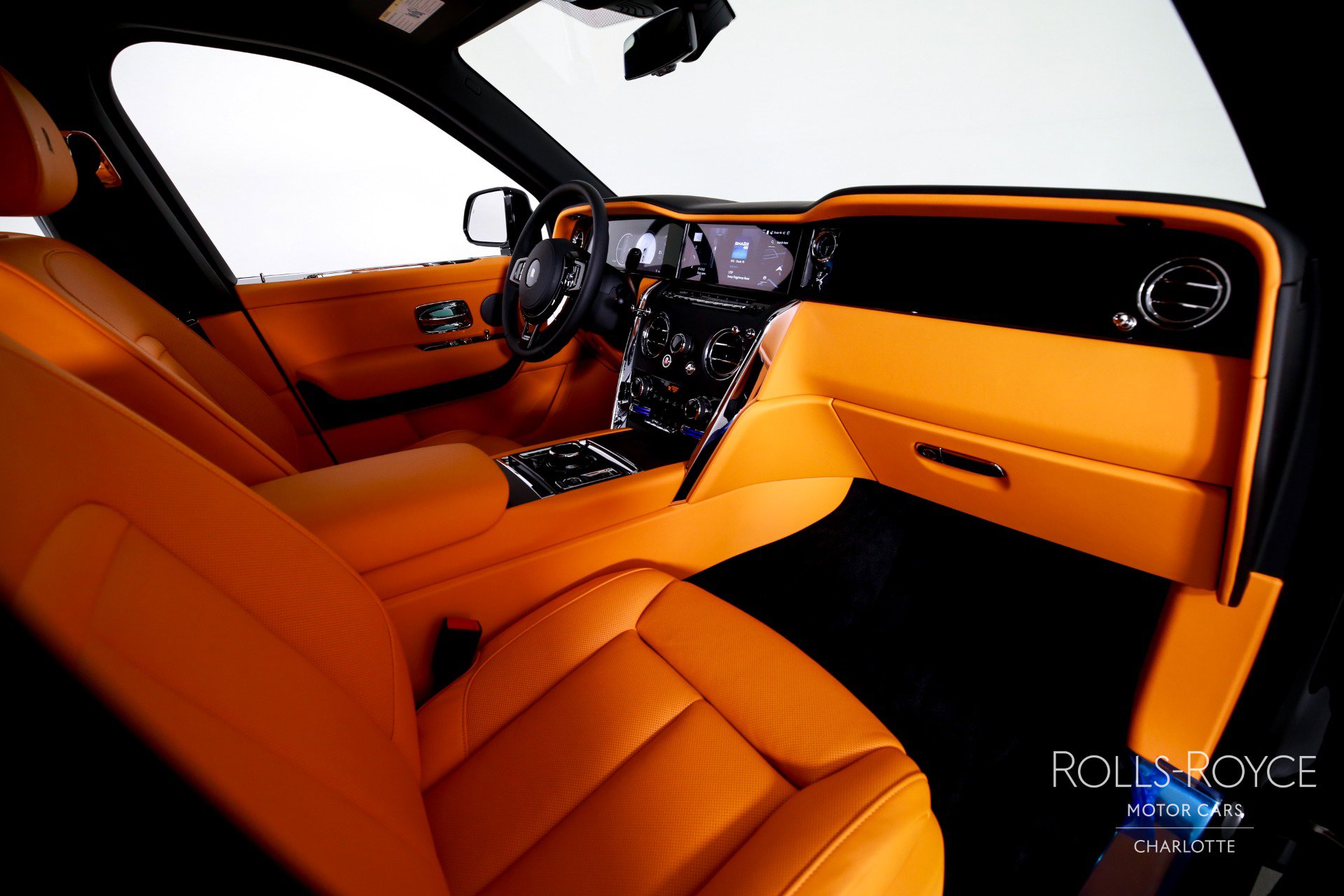 New 2026 Rolls-Royce Cullinan AWD/4WD image 36