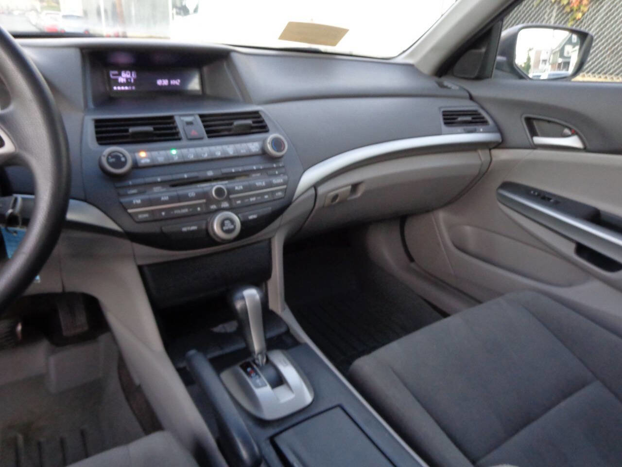 Used 2010 Honda Accord EX image 24