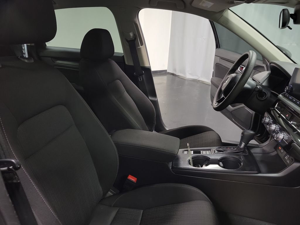 Used 2023 Honda Civic LX image 30