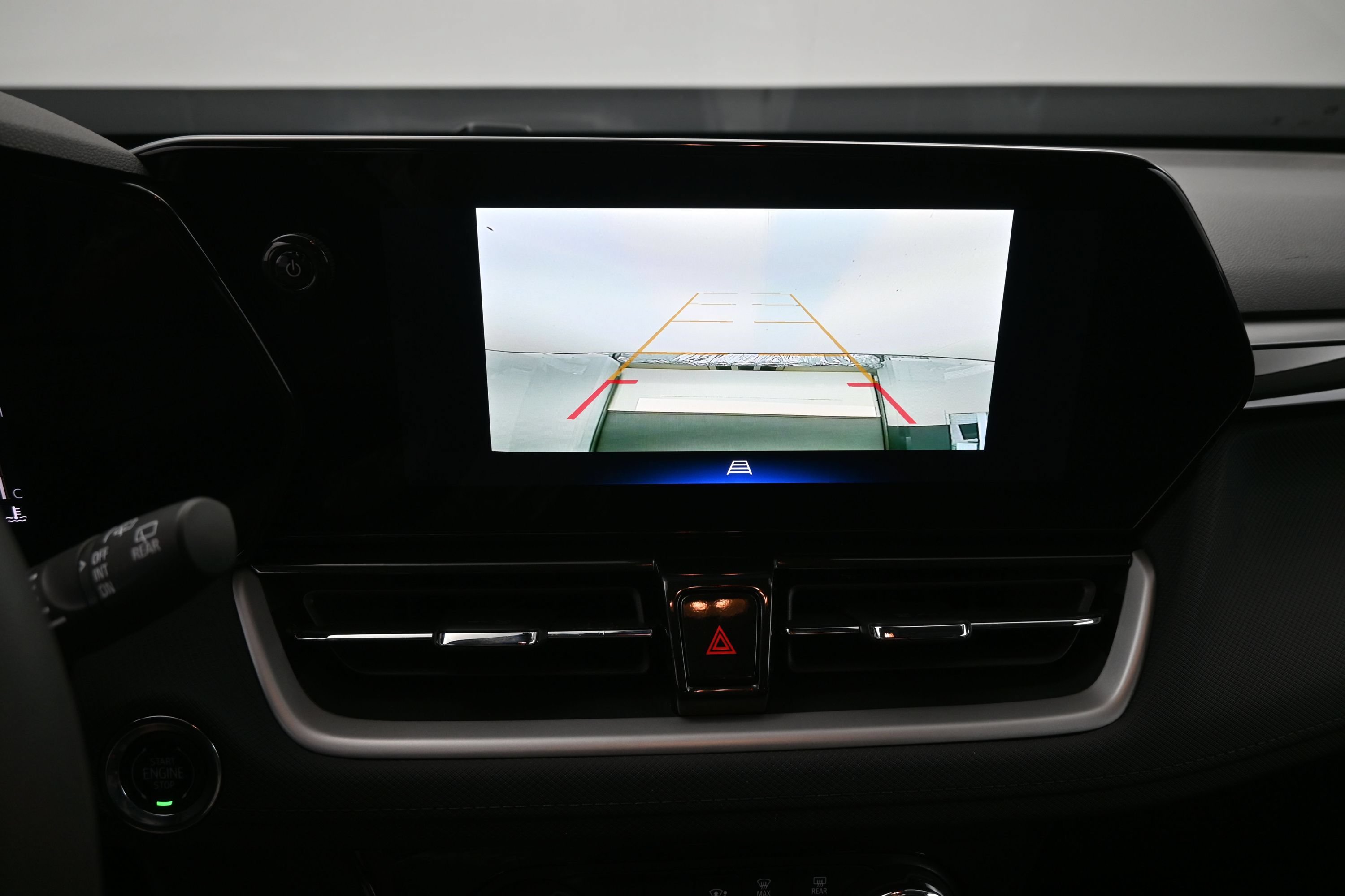 Used 2025 Chevrolet TrailBlazer LT FWD image 18