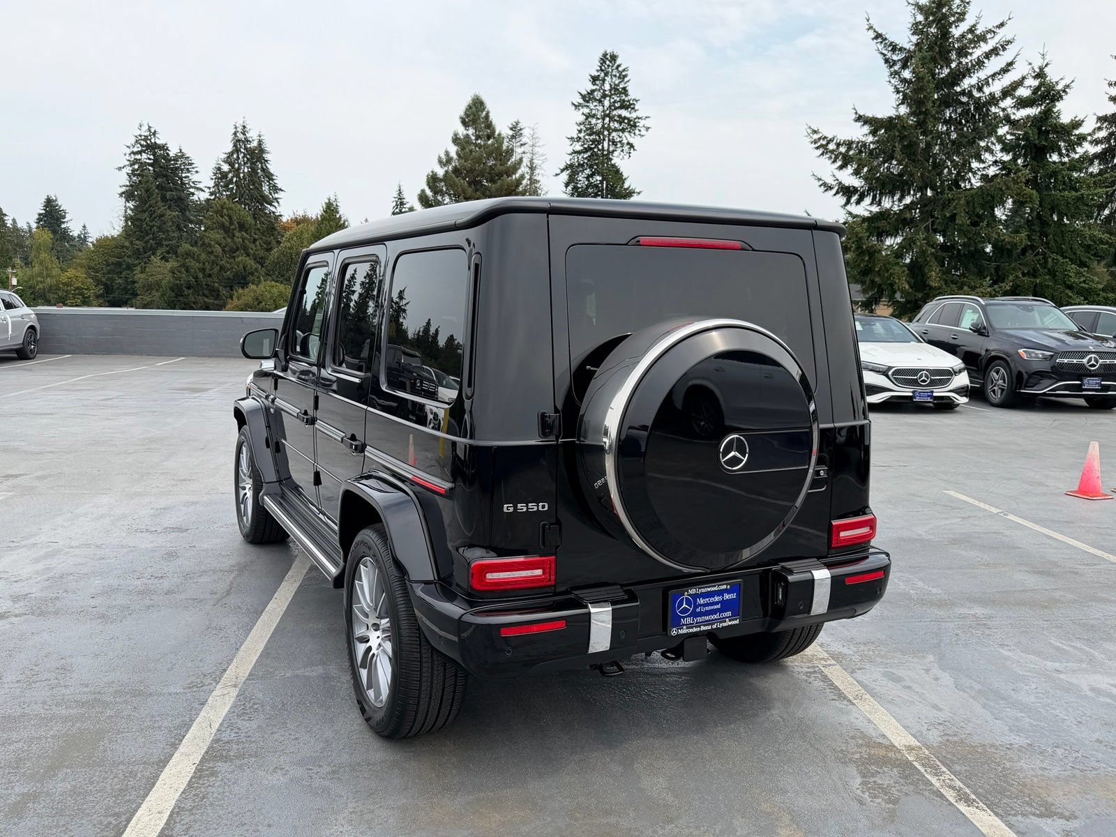 Used 2024 Mercedes-Benz G 550 image 6
