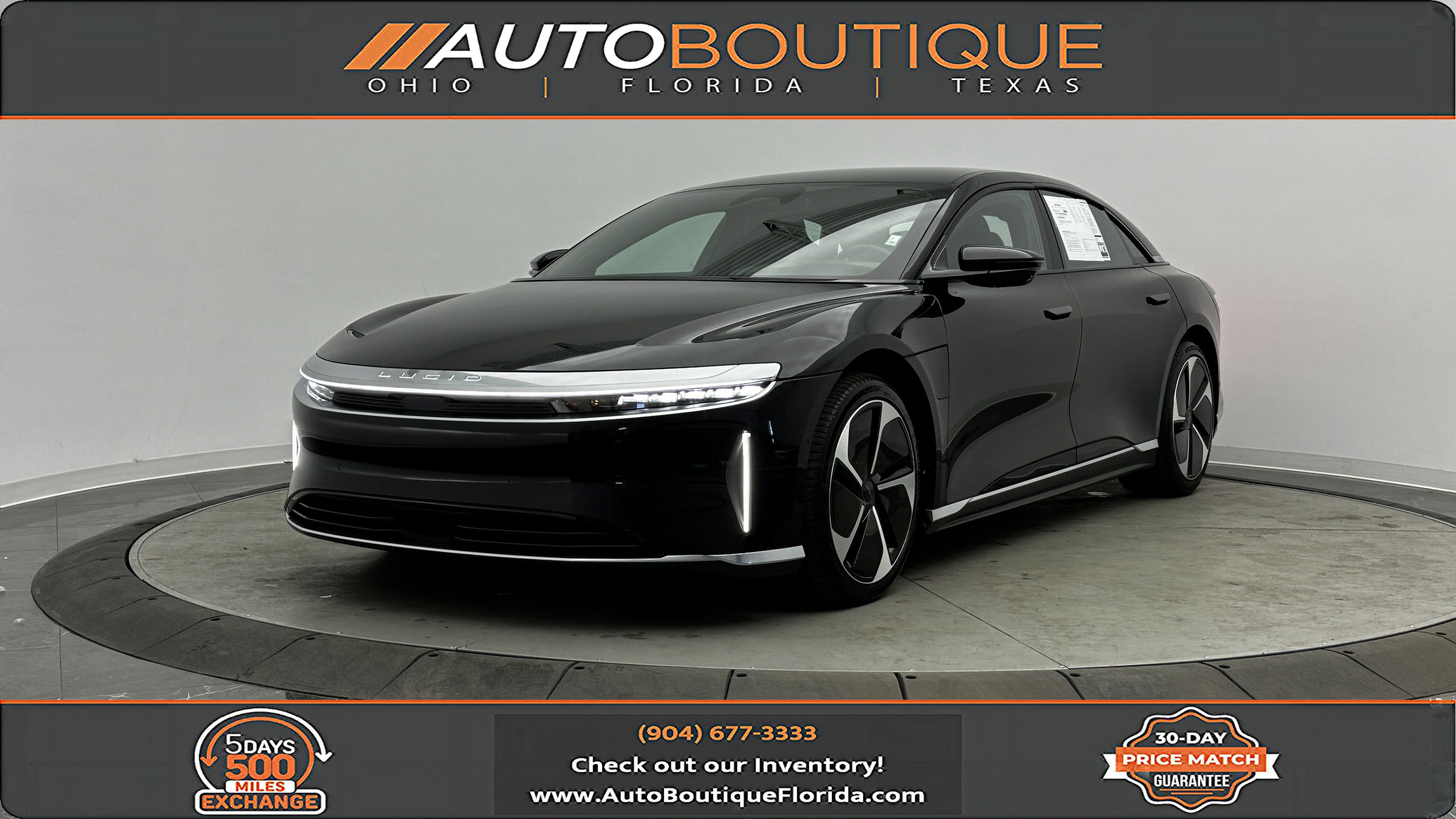 Used 2024 Lucid Air Touring image 1