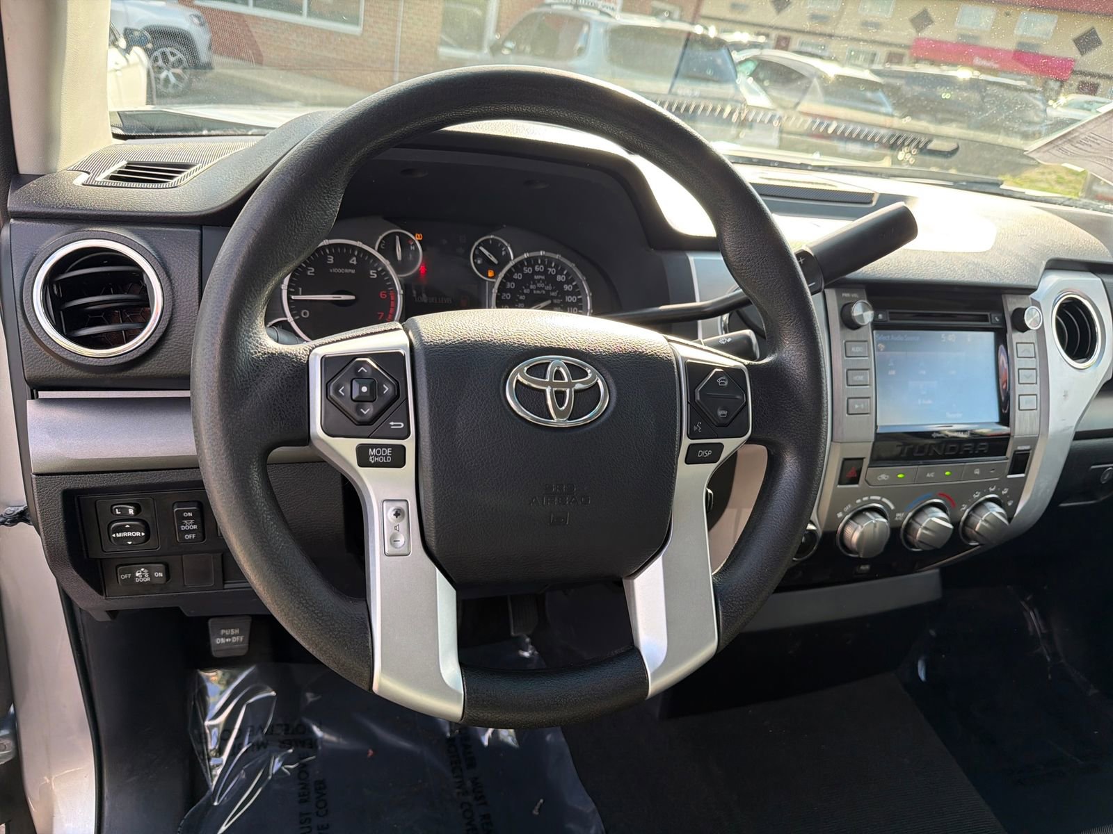 Used 2015 Toyota Tundra SR5 AWD/4WD image 15