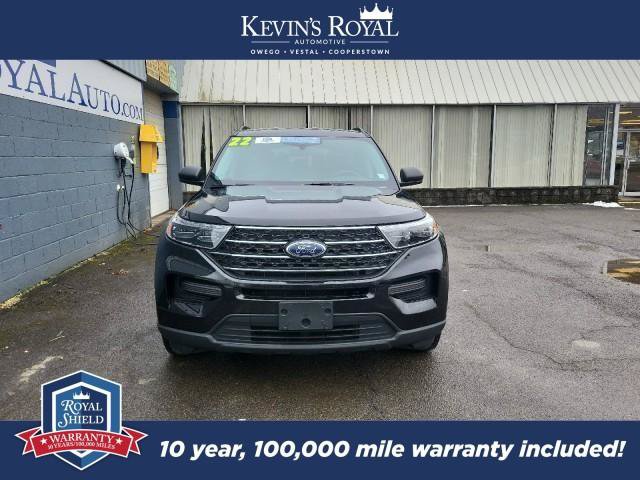 Used 2022 Ford Explorer XLT AWD/4WD image 3