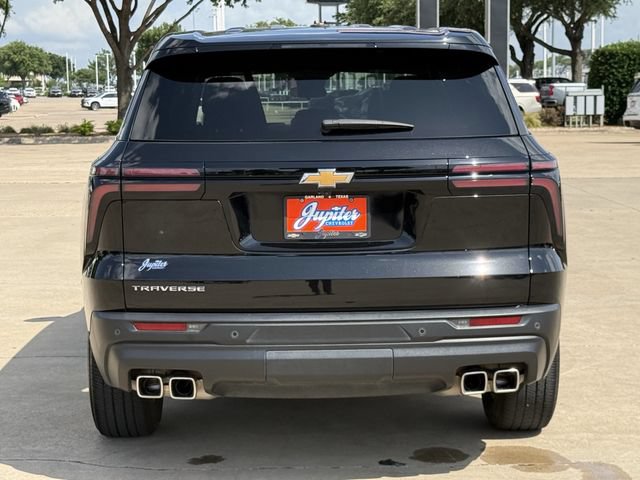 Used 2024 Chevrolet Traverse LS FWD image 6