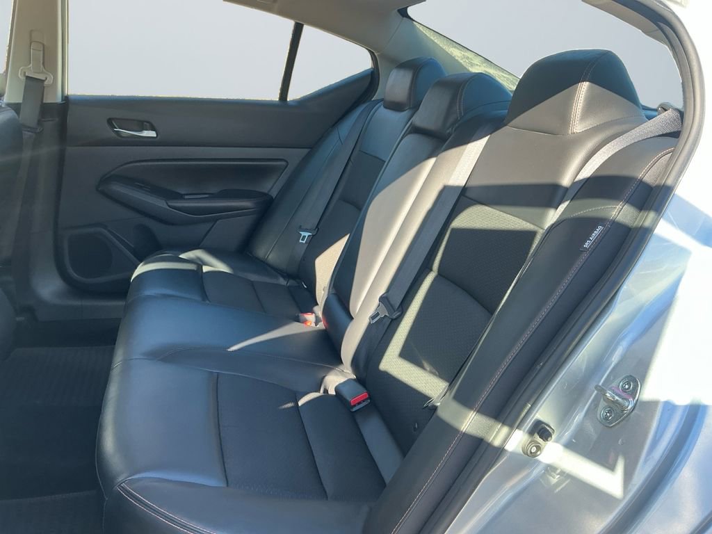 Used 2022 Nissan Altima 2.5 SR image 13