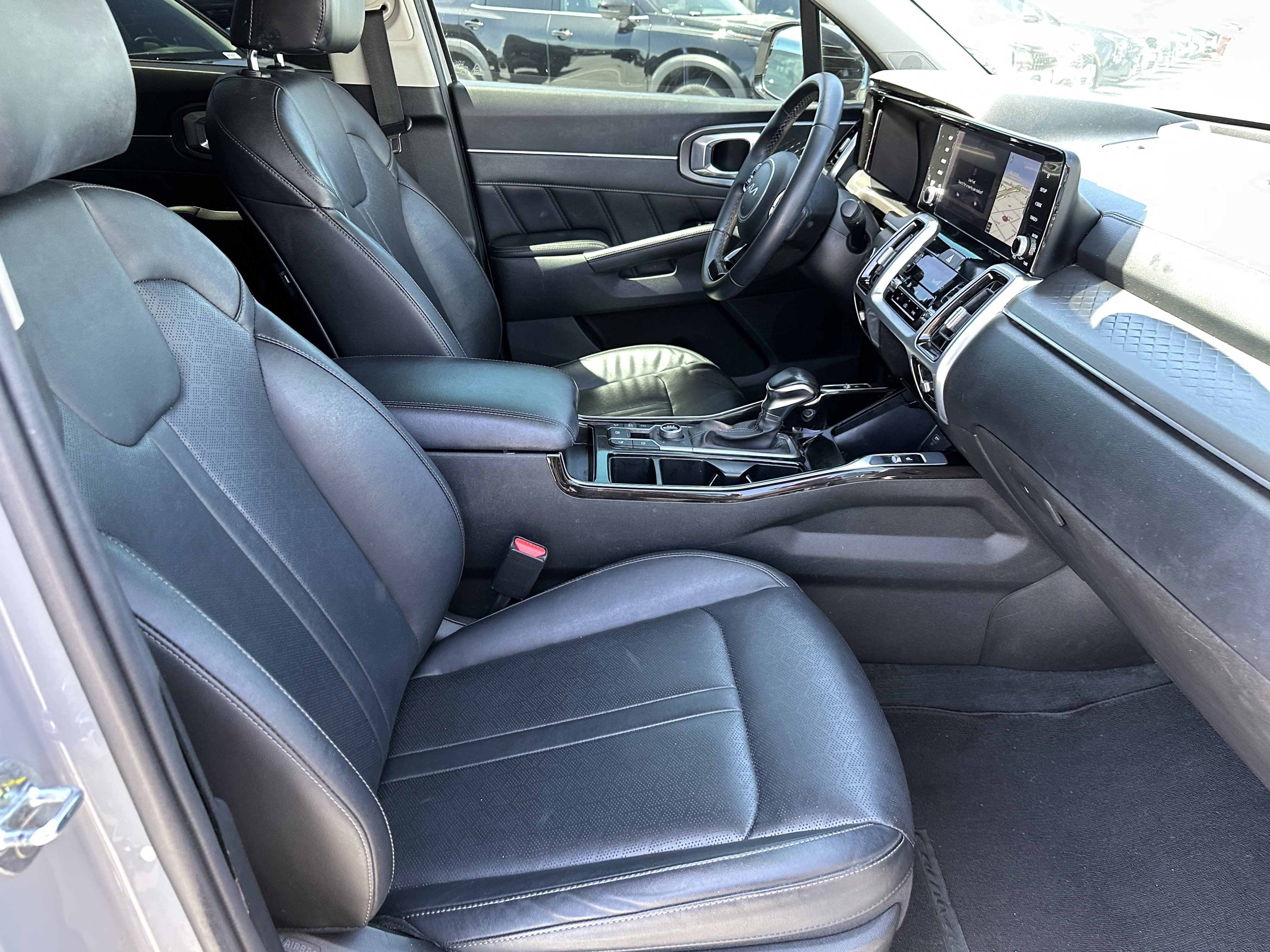 Certified 2022 Kia Sorento SX AWD/4WD image 17