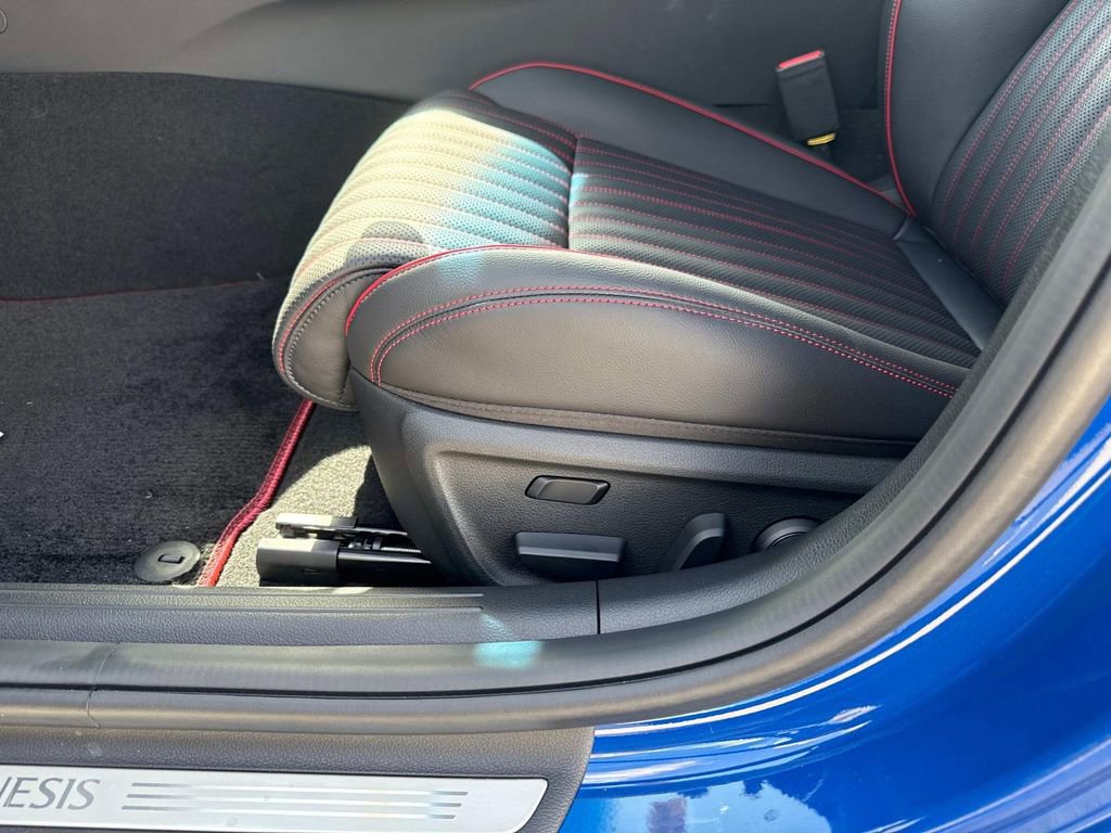 New 2026 Genesis G70 3.3T Sport Prestige image 20