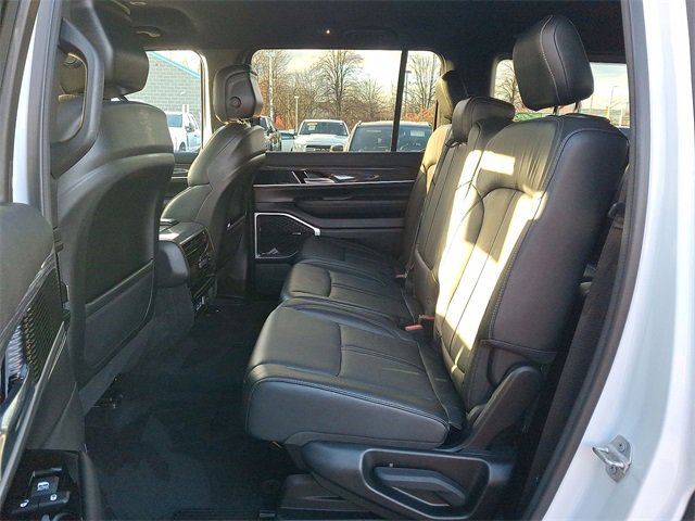 Used 2022 Jeep Wagoneer Series II image 19