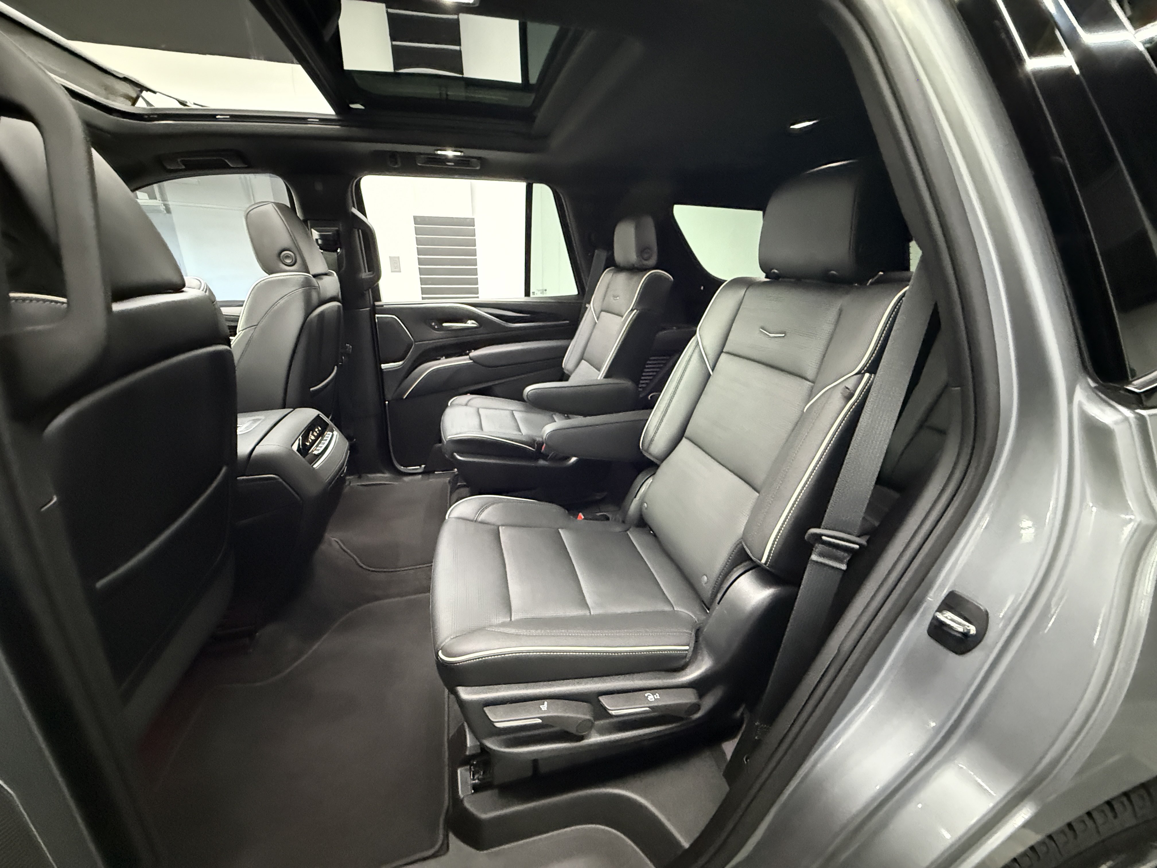 Used 2023 Cadillac Escalade Sport w/ Touring Package AWD/4WD image 26