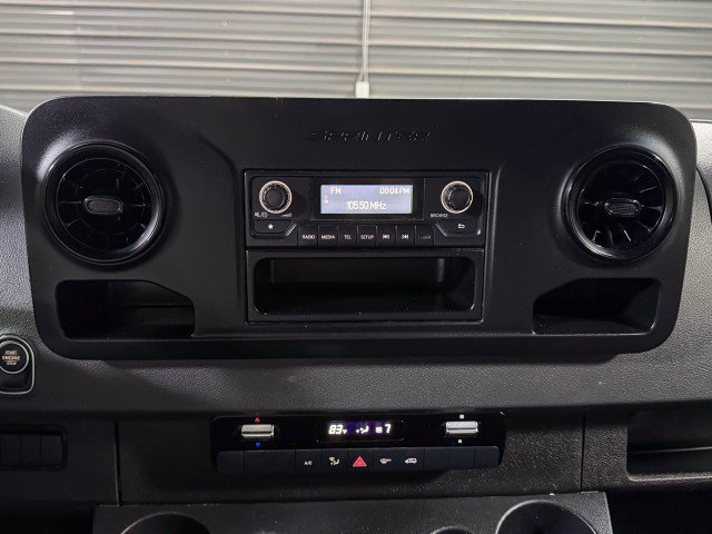 Used 2021 Mercedes-Benz Sprinter 3500 image 23