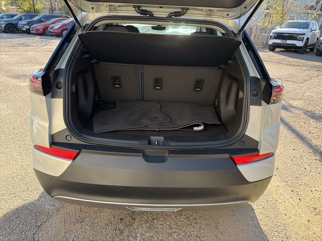 Used 2022 Chevrolet Bolt EUV Premier w/ Sun & Sound Package FWD image 5