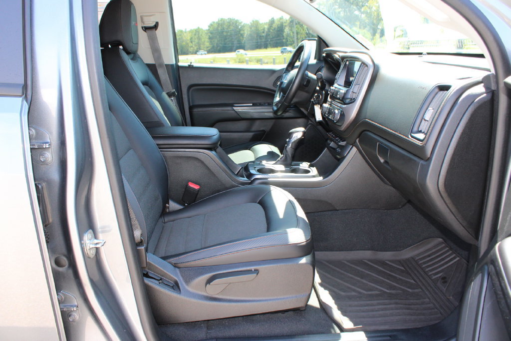 Used 2022 GMC Canyon AT4 w/ Driver Alert Package AWD/4WD image 10