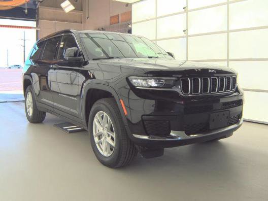 Used 2022 Jeep Grand Cherokee L Laredo w/ Luxury Tech Group I AWD/4WD image 3