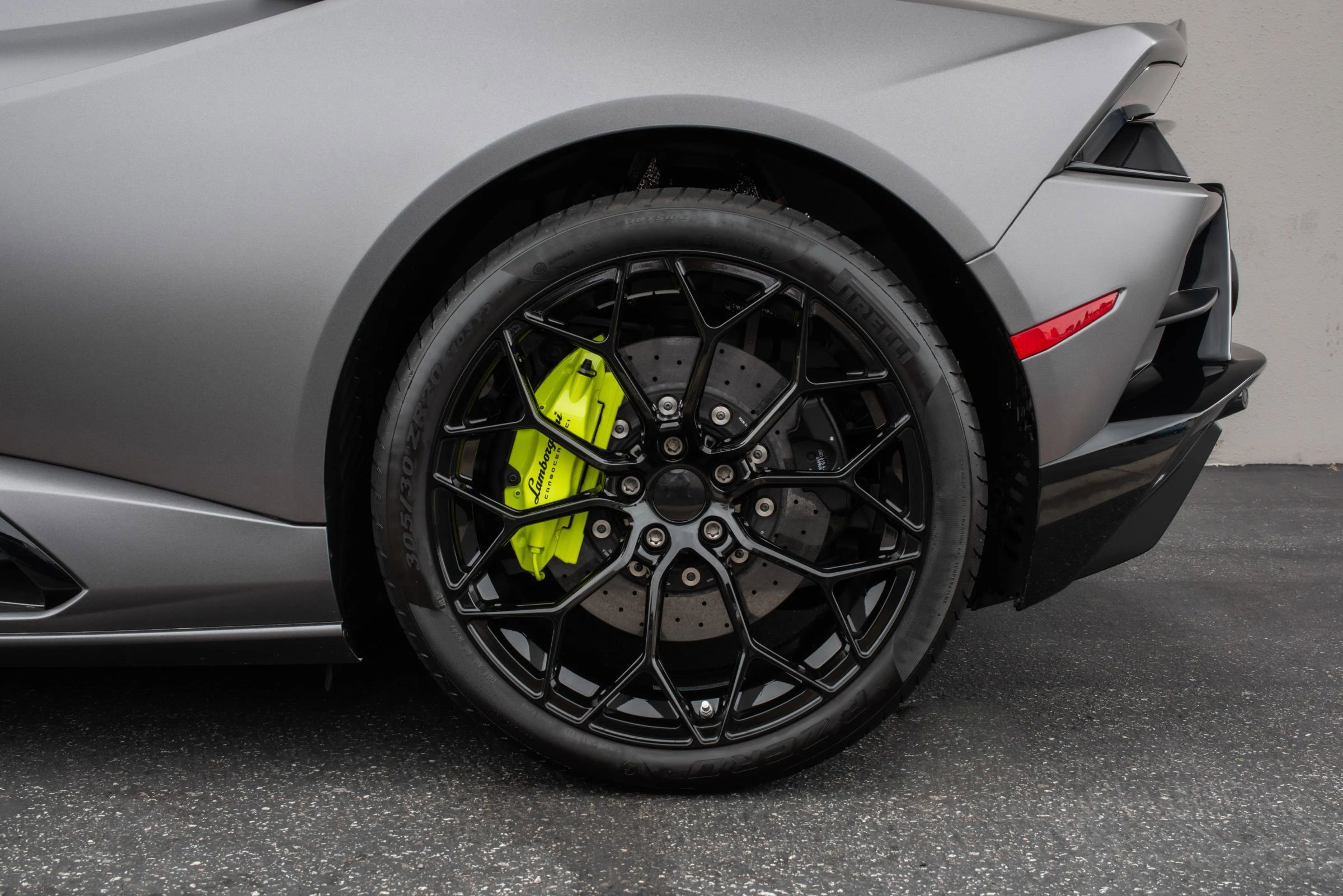 Used 2020 Lamborghini Huracan EVO AWD/4WD image 36