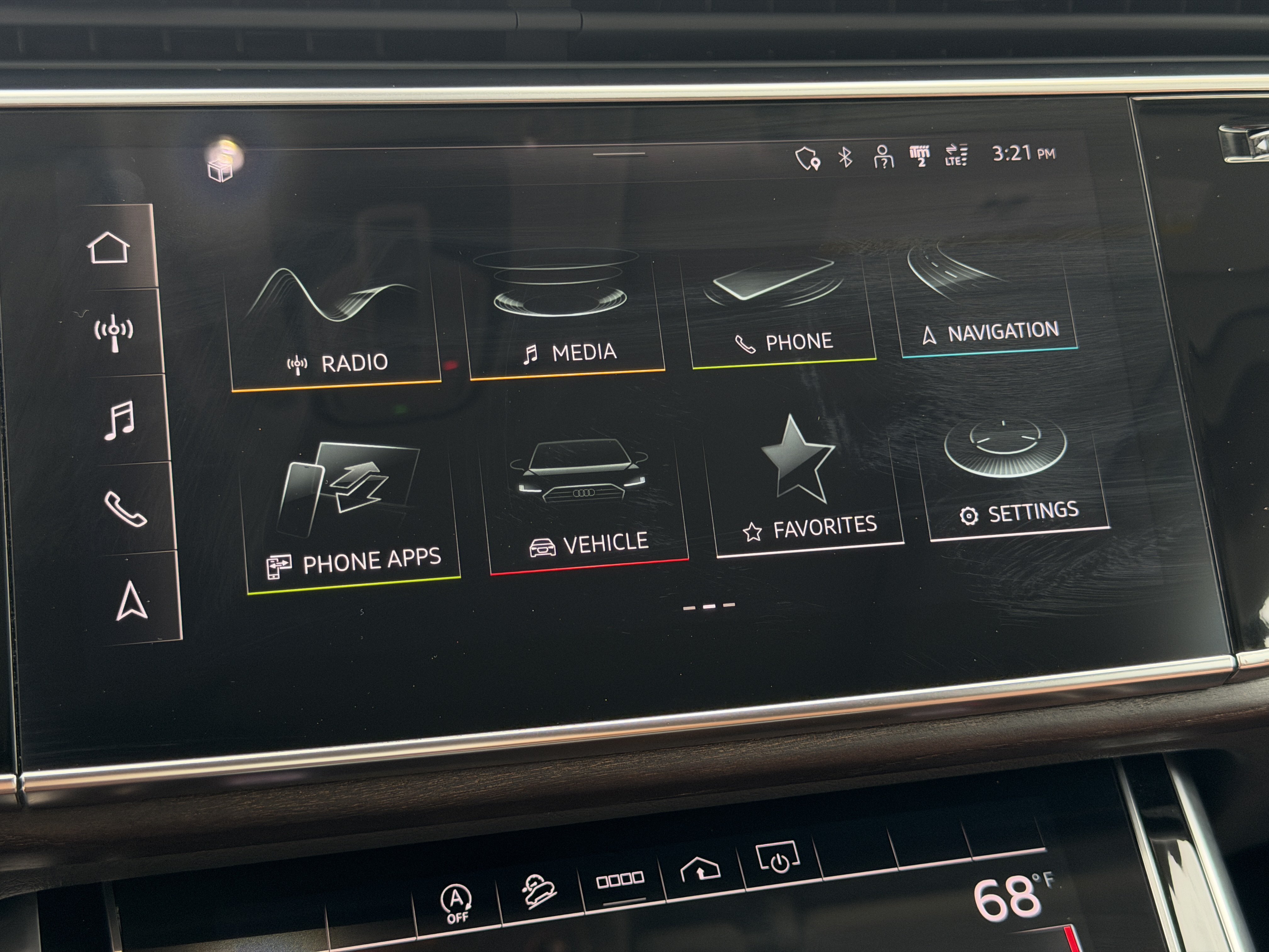 Used 2021 Audi Q8 Premium Plus AWD/4WD image 25