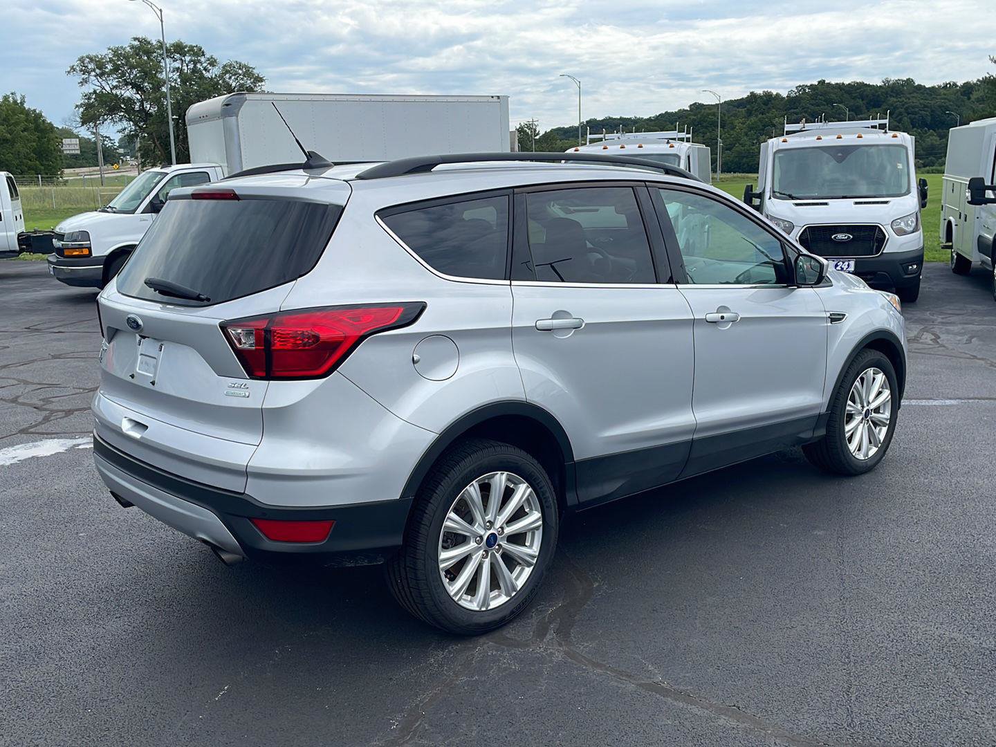 Used 2019 Ford Escape SEL FWD image 5