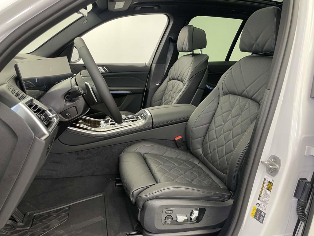 New 2026 BMW X5 xDrive50e AWD/4WD image 13