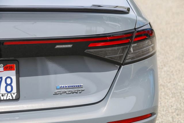 Used 2023 Honda Accord Sport image 11